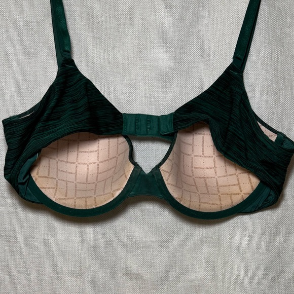 Victoria's Secret Green Textured Bra with Underwire Support - Picture 5 of 7